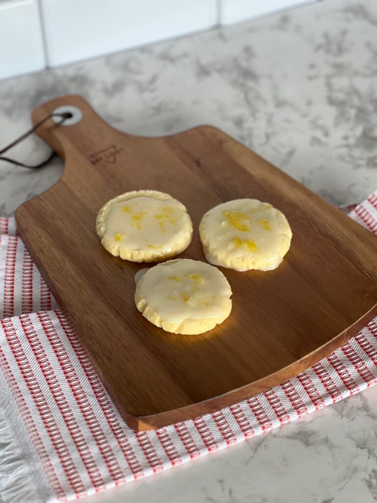 Lemon Shortbread Meltaway Cookies